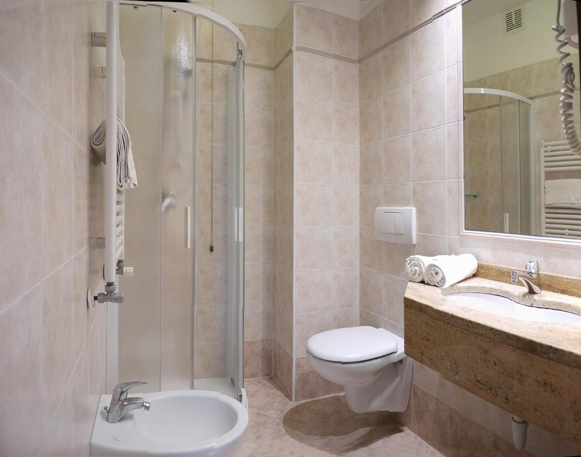 Hotel Alla Rotonda Lido di Jesolo Ngoại thất bức ảnh