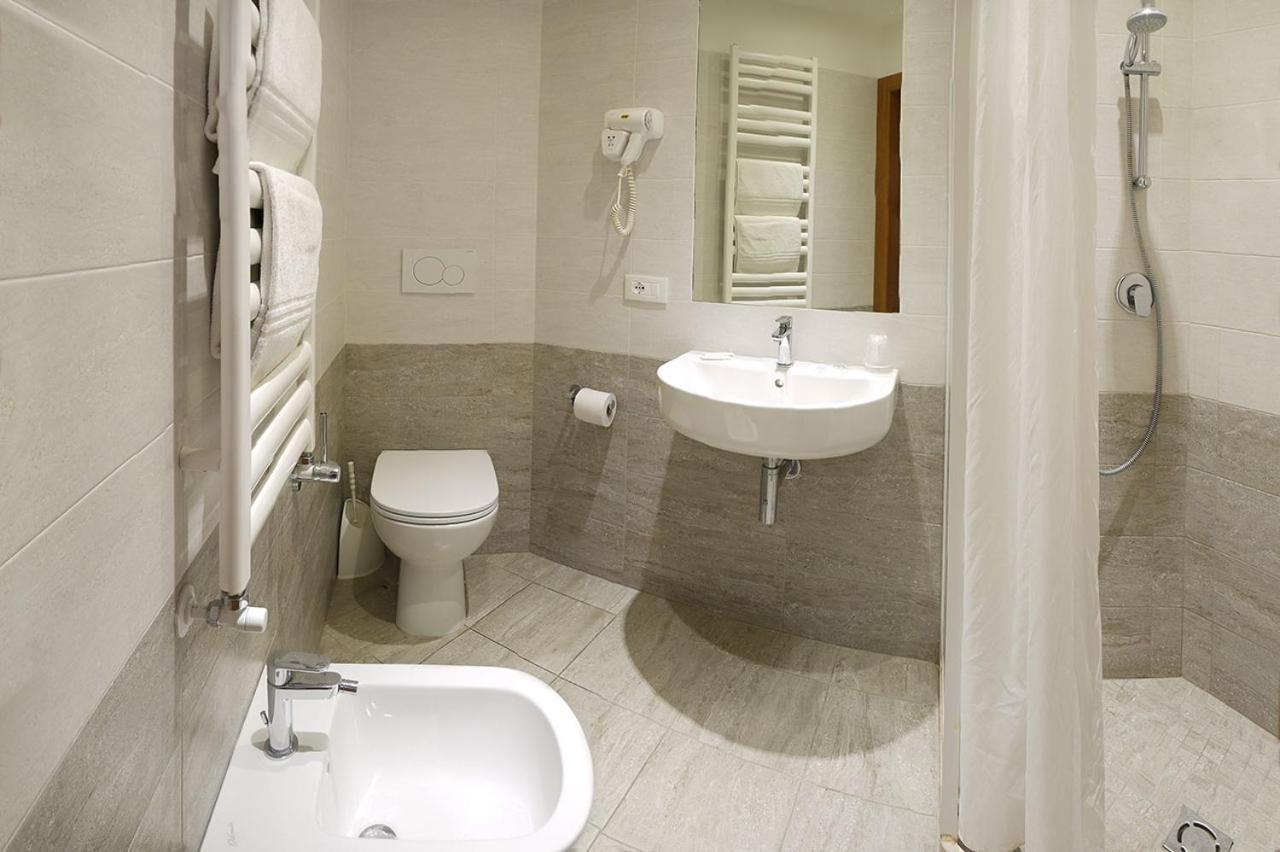 Hotel Alla Rotonda Lido di Jesolo Ngoại thất bức ảnh